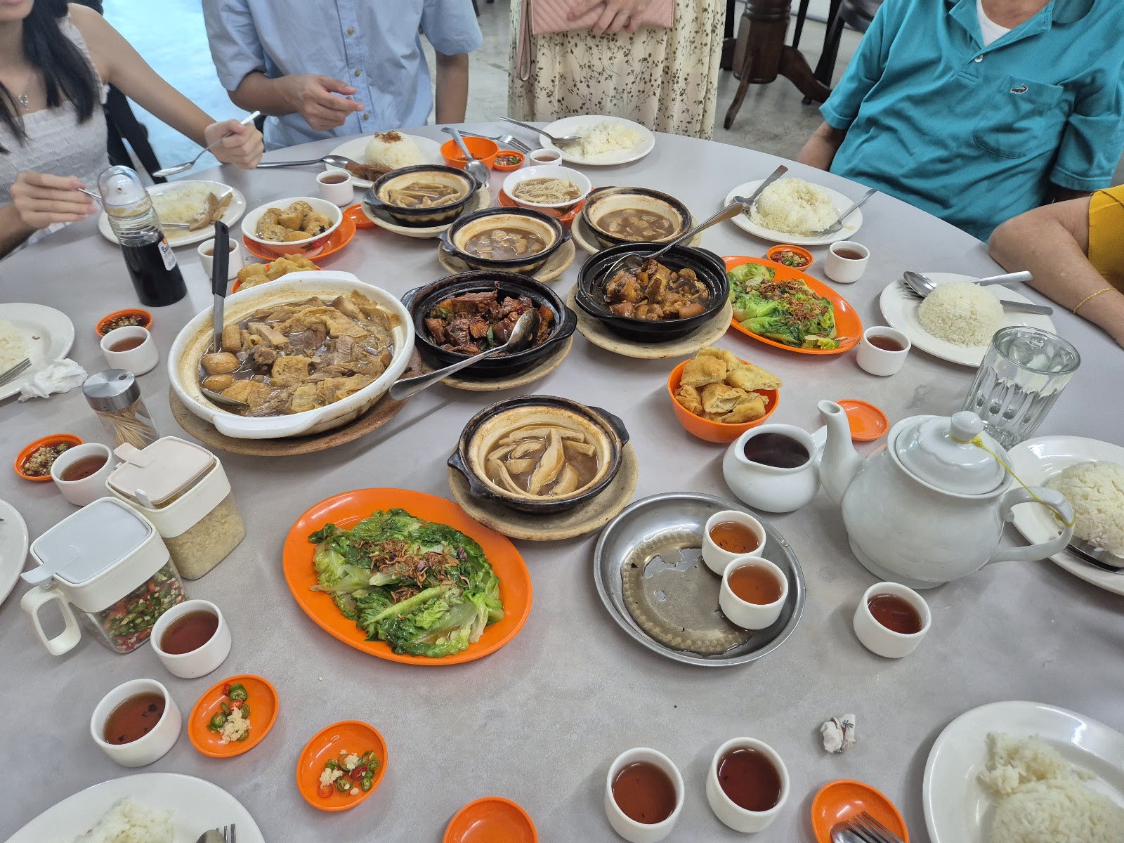 三佰号肉骨茶 8